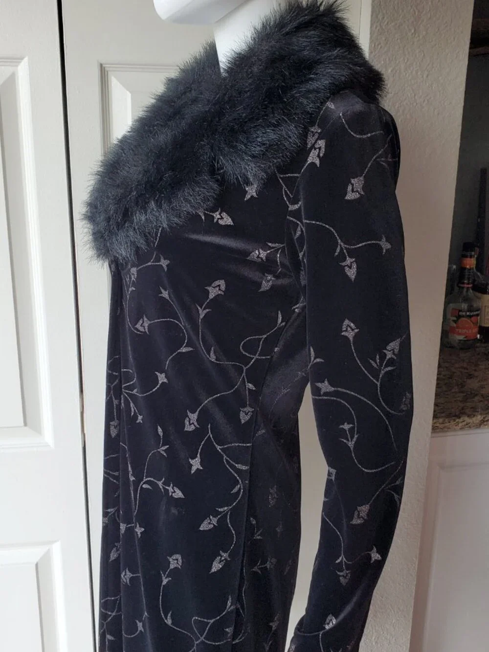 Fredericks Of Hollywood Black Velour Velvet Faux Fur Collar Coat Size Small - Picture 3 of 10